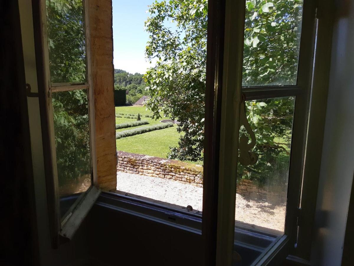 La Maison Des Peres Charolles Exteriör bild